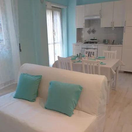 Tiffanyrome Apartment Rom