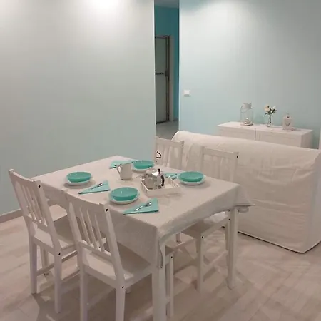 Tiffanyrome Apartment
